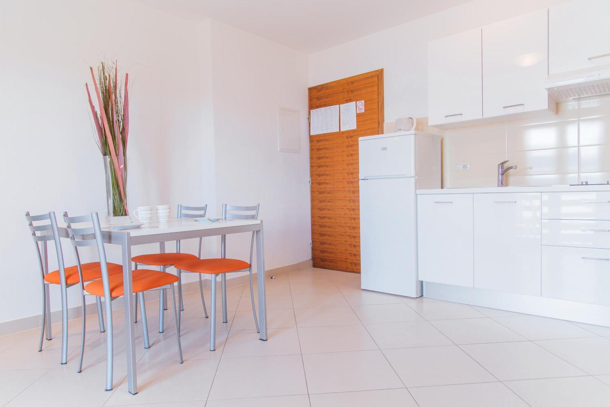 Apartments Sea View Omiš Pokoj fotografie