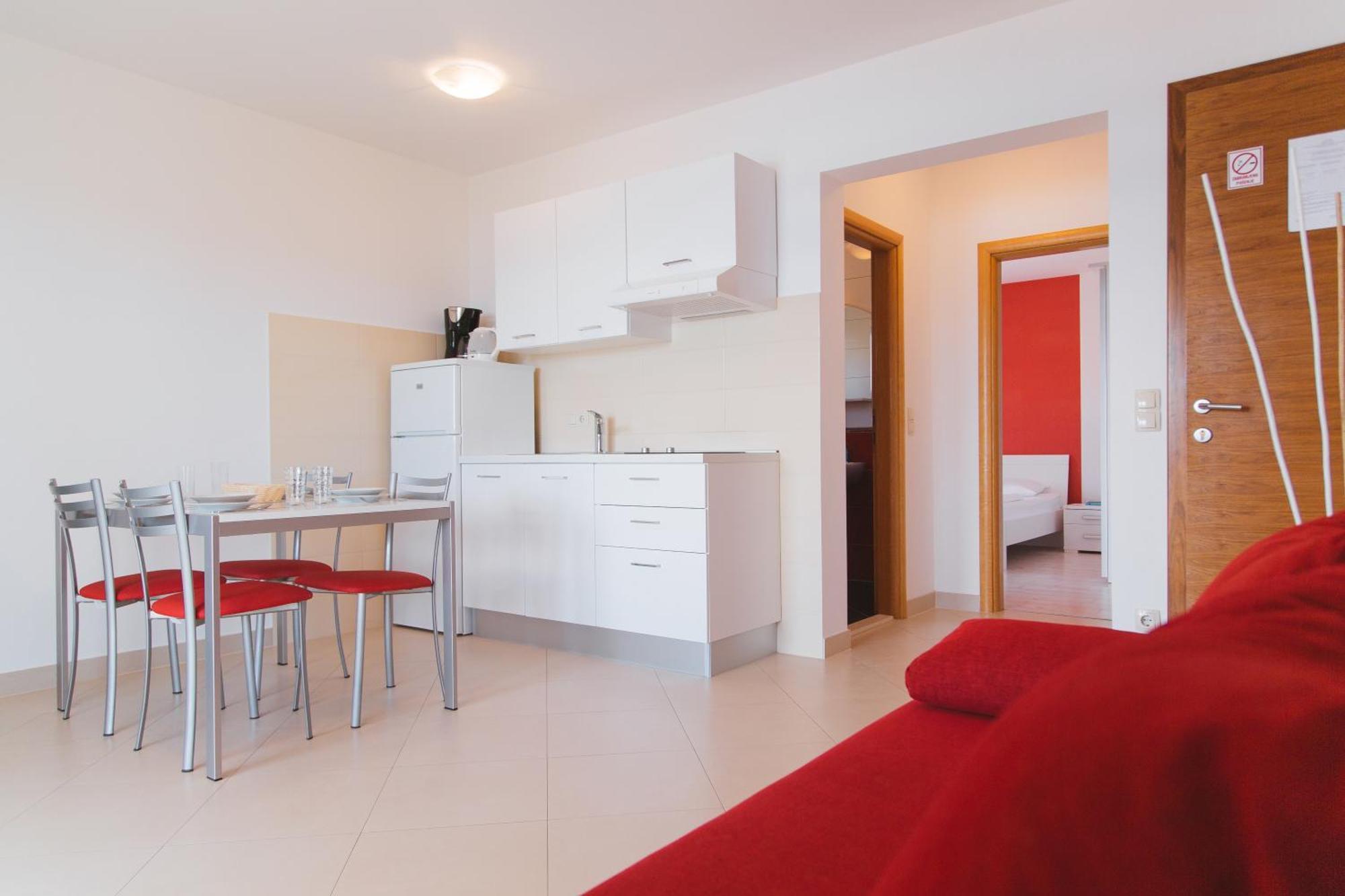 Apartments Sea View Omiš Pokoj fotografie
